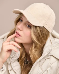 Femme Mise Au Green Casquette Candis