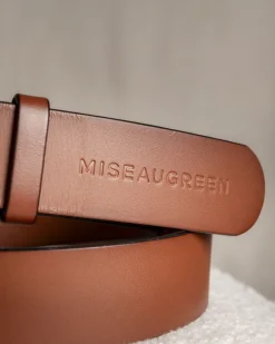 Femme Mise Au Green Ceinture signature avec boucle travaillée
