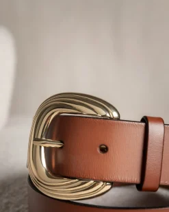 Femme Mise Au Green Ceinture signature avec boucle travaillée