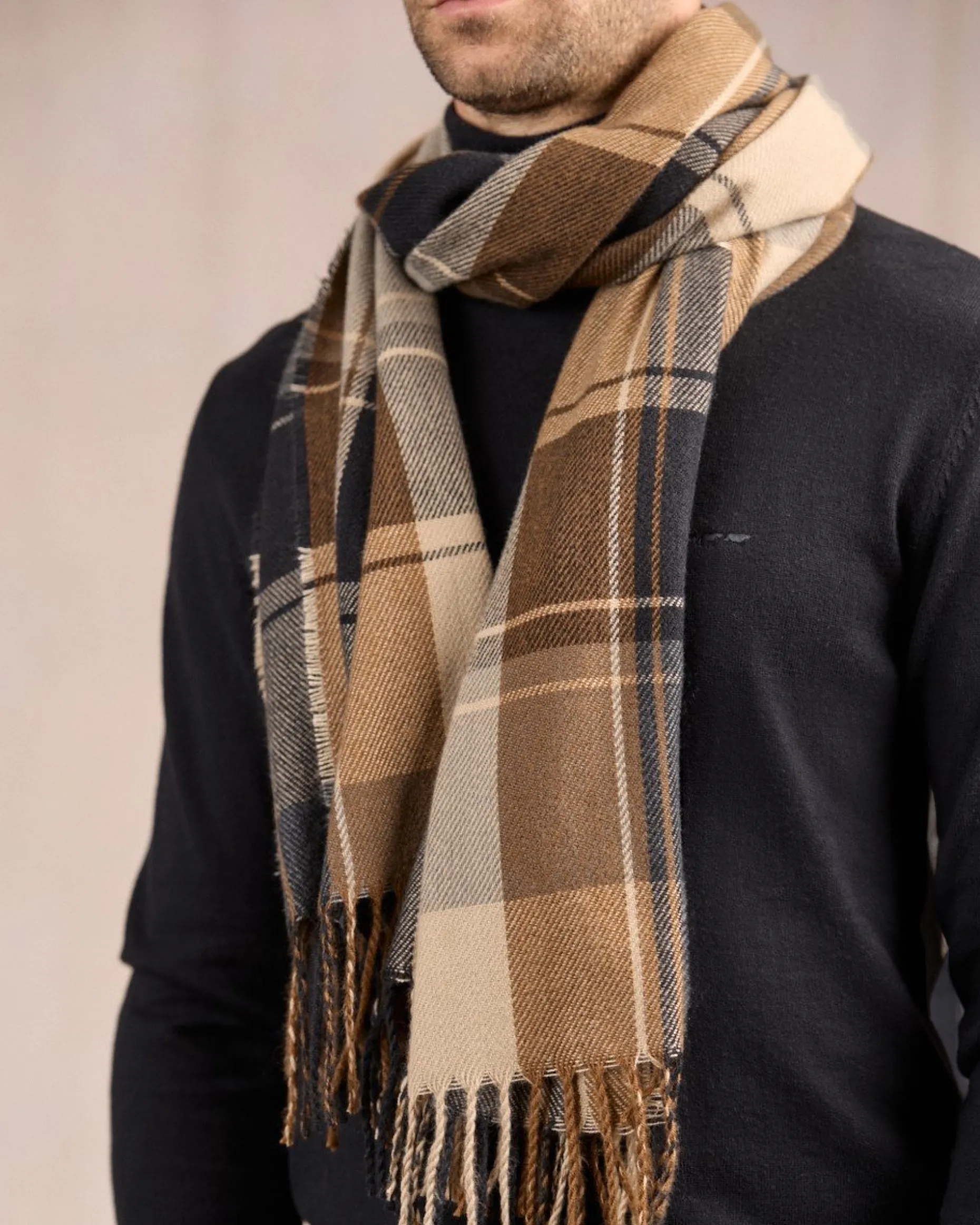 Homme Mise Au Green Écharpe à carreaux carreaux brun