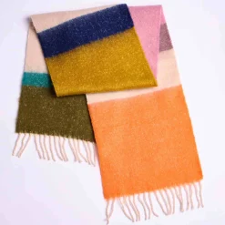 Femme Mise Au Green Écharpe Camila bleu marine