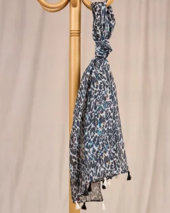 Femme Mise Au Green Chèche Carmen