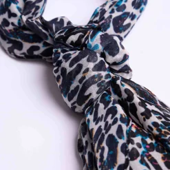 Femme Mise Au Green Chèche Carmen