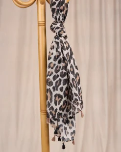 Femme Mise Au Green Chèche léopard Céleste