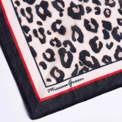 Femme Mise Au Green Foulard léopard Carole