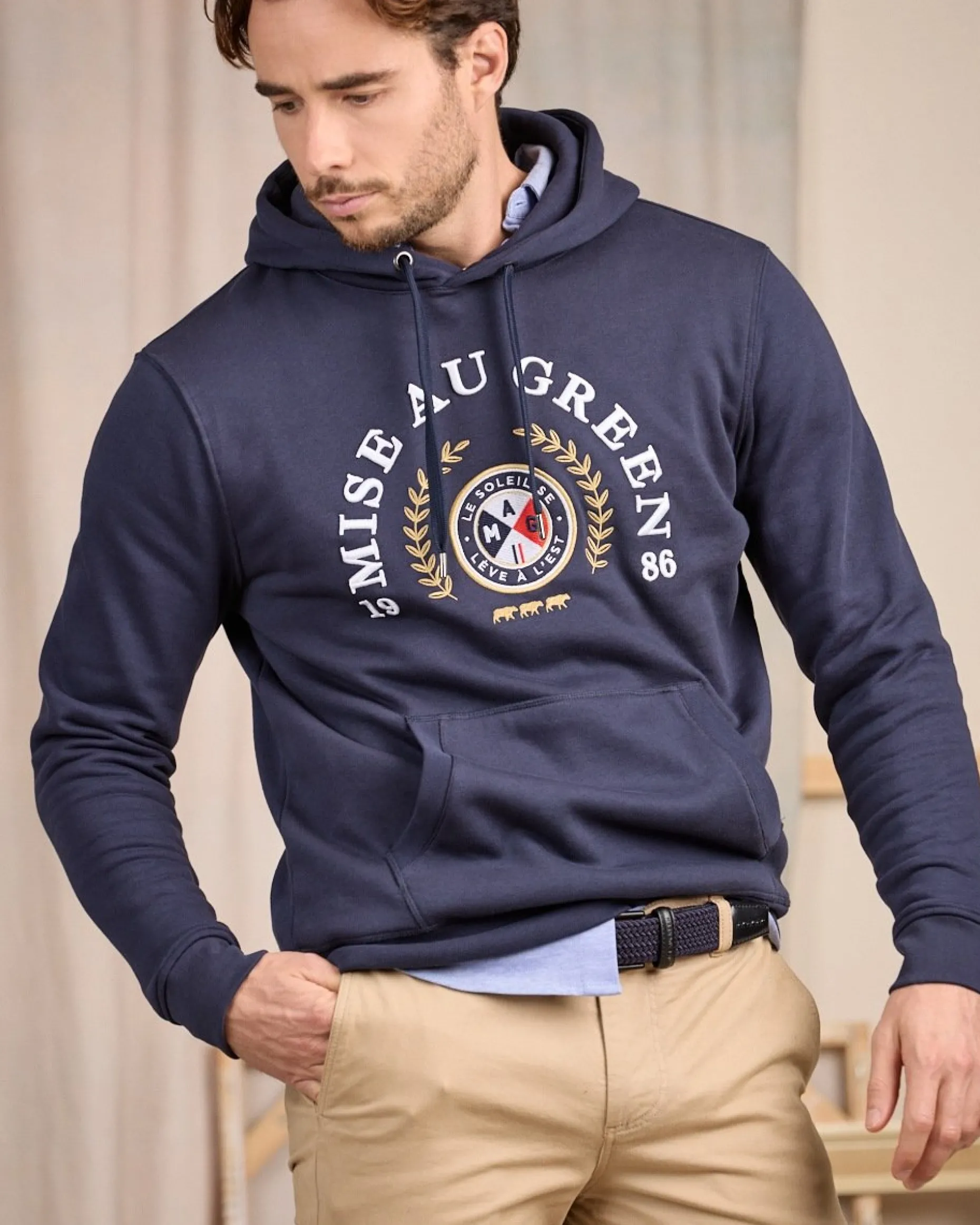 Homme Mise Au Green Hoodie blason bleu marine
