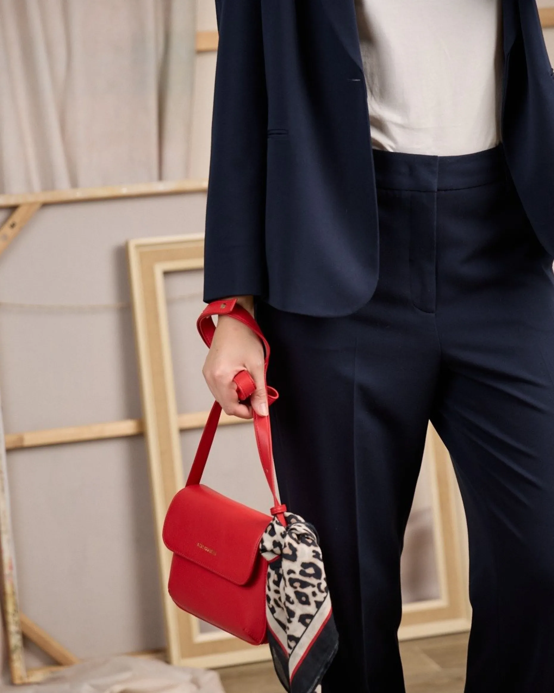 Femme Mise Au Green Pantalon Carlos bleu marine