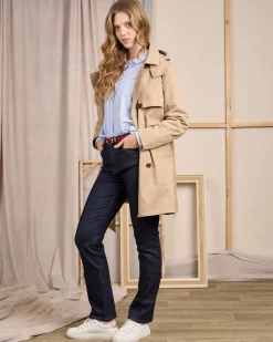 Femme Mise Au Green Trench coat