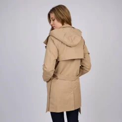 Femme Mise Au Green Trench coat